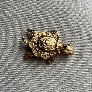 Trifari Turtle Brooch Vintage Gold Tone Sea Turtle Pin
